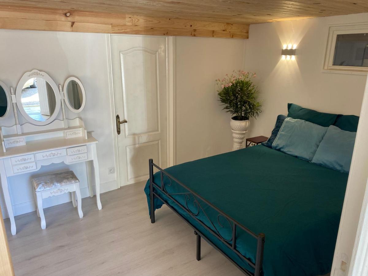 Peaceful 3 Bedroom 8 Person Ground Floor Apartment With Large Private Heated Pool La Digne-d'Amont Екстер'єр фото