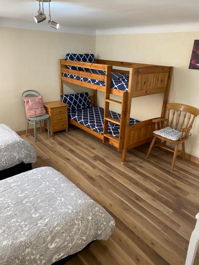 Peaceful 3 Bedroom 8 Person Ground Floor Apartment With Large Private Heated Pool La Digne-d'Amont Екстер'єр фото